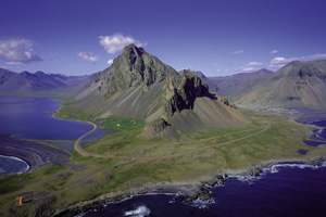 La seule route le long des  Fjords de l�Est 