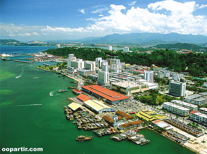 Kota Kinabalu © David Kirkland