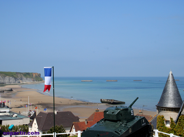 Arromanches (plage du débarquement) © CRT Normandie