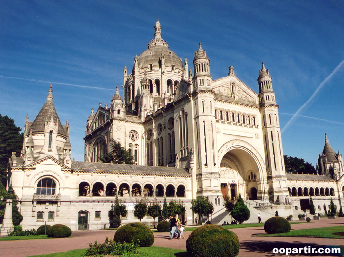 Basilique de Lisieux © CRT Normandie