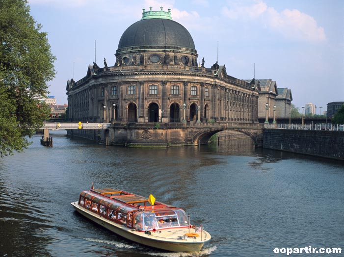 berlin Museum Island � DZT