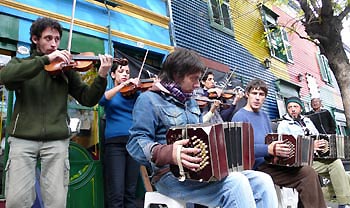 Le Puente de la Mujer, dans le quartier <br>de Puerto Madero
