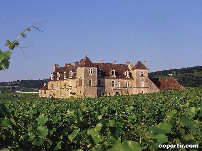 Chateau Clos de Vougeot © A.Doire, Bourgogne Tourisme
