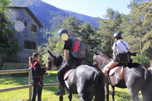 A cheval pr�s du lac d'Engolasters