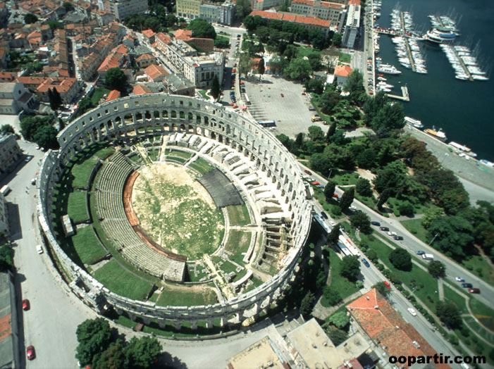 Pula ©  Croatian National Tourist Board