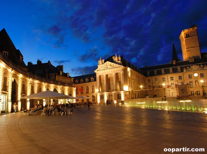 Place Libération, Dijon © Alain Doire, Bourgogne Tourisme