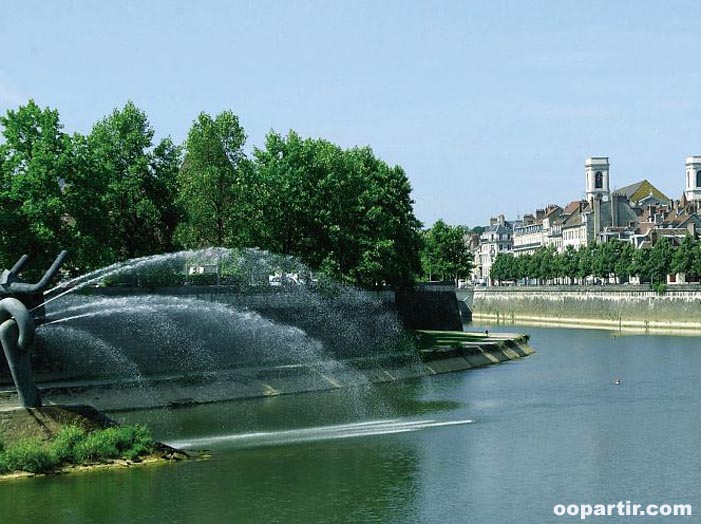 Fontaine Minotaure, Besançon © E.Chetelain 