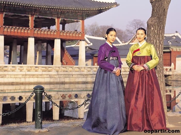 Tenue traditionnelle, le Hanbok © ONT Coréen