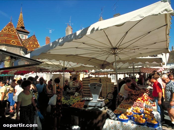 Marché, Louhans © Alain Doire, Bourgogne Tourisme