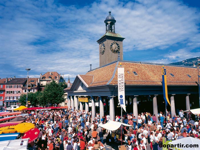 Marché de Vevey, lac Léman  © Suisse Tourisme