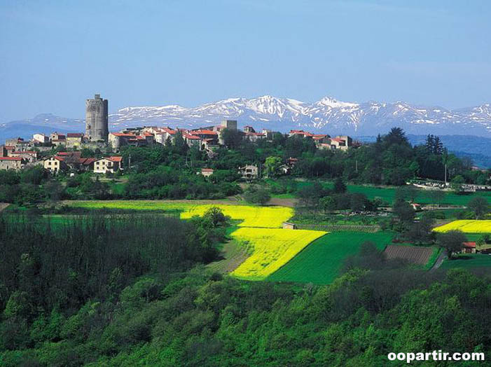 Montpeyroux,, Puy de Dôme © Joel Damasse