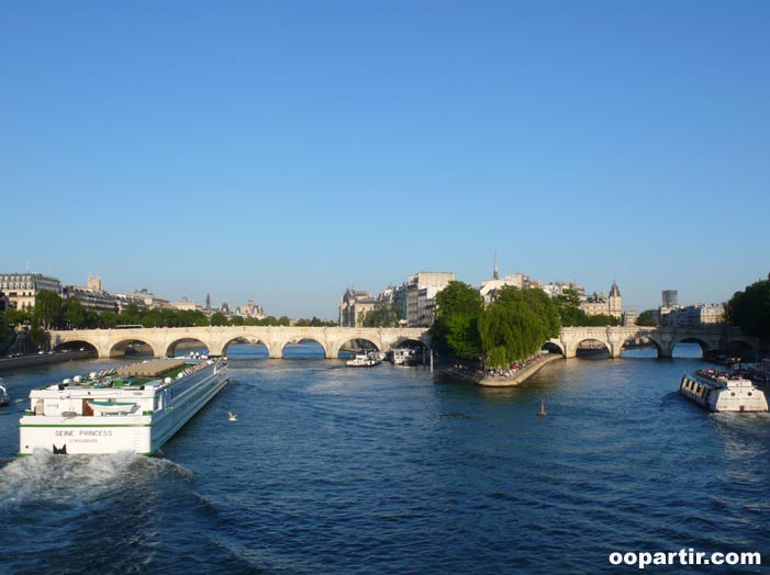 Paris depuis le pont des Arts, Paris  © oopartir.com 