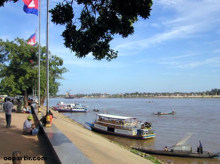 riviere tonle sap phom pen