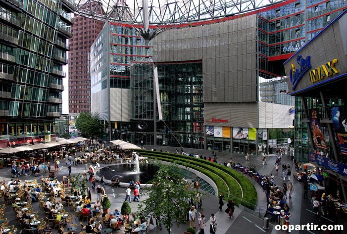 Sony Center, Potsdamer Platz  © visitBerlin-wolfgang scholvien