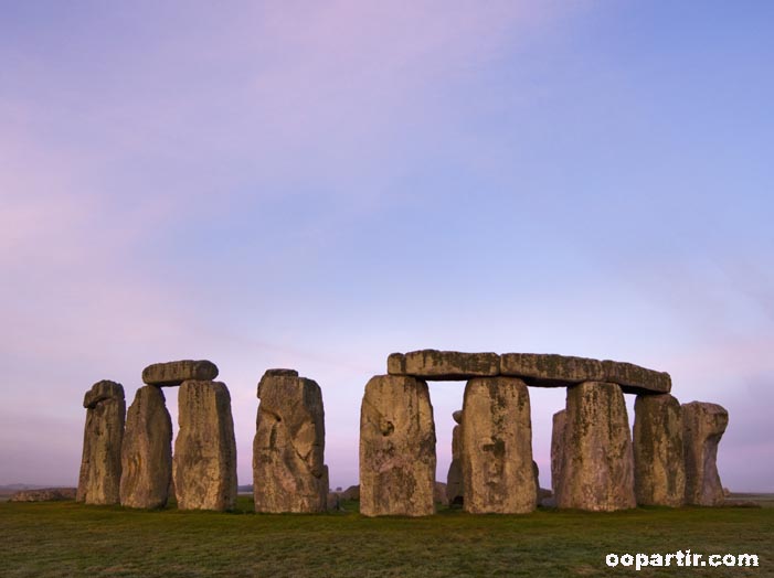 Stonehenge © britainview.com