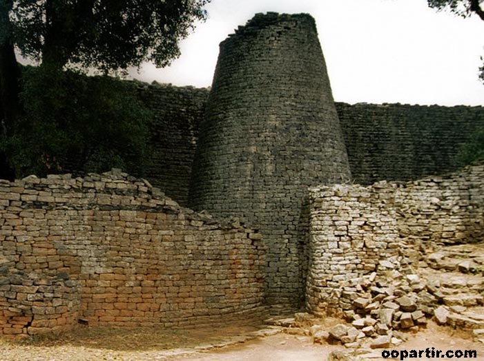 Great Zimbabwe © Jean-Louis Delbende